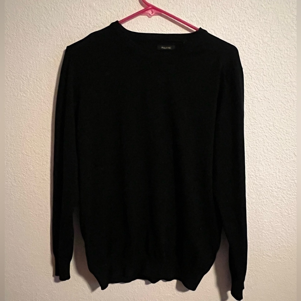 Porter & Ash Black Sweater Size Large
